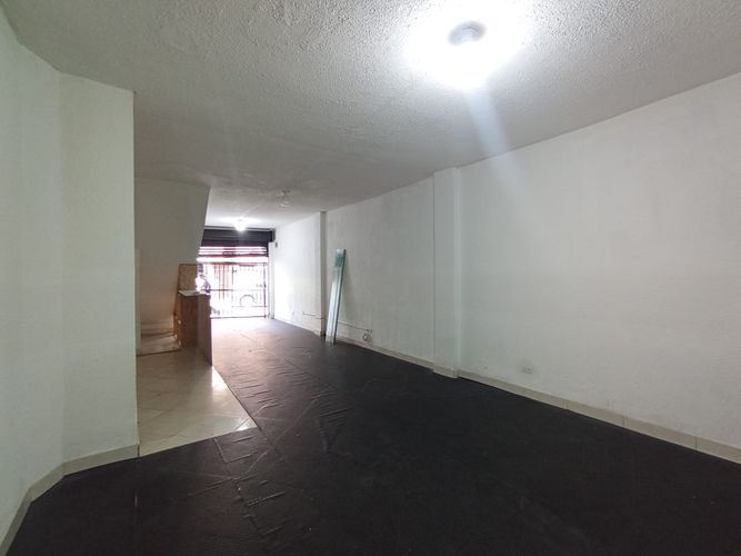 Local en arriendo en Bombona No.1, Medellín, 55 m² · foto 3 de 14