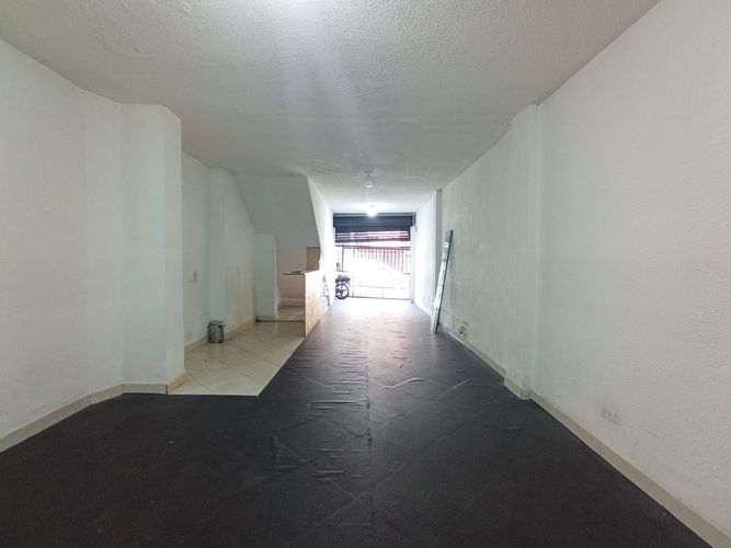 Local en arriendo en Bombona No.1, Medellín, 55 m² · foto 4 de 14