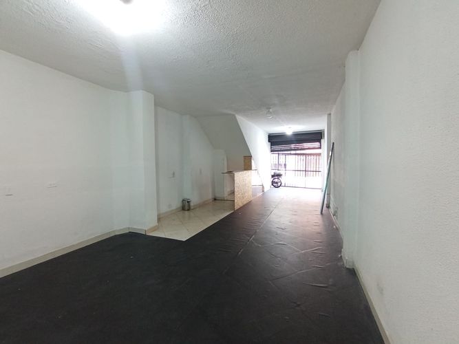 Local en arriendo en Bombona No.1, Medellín, 55 m² · foto 11 de 14