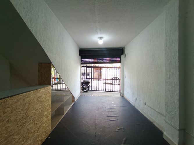 Local en arriendo en Bombona No.1, Medellín, 55 m² · foto 12 de 14