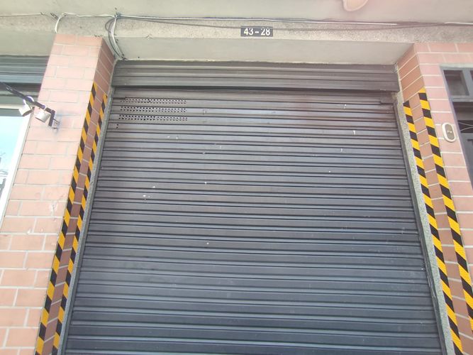 Local en arriendo en Bombona No.1, Medellín, 55 m² · foto 13 de 14