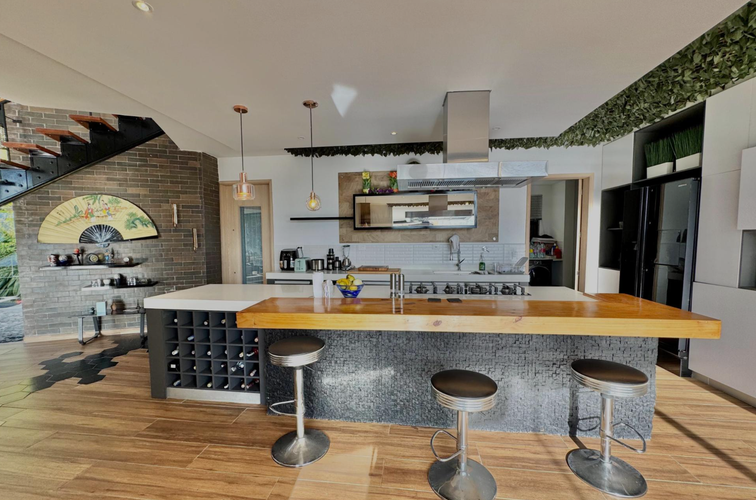 Casa de 3 alcobas en venta en El Poblado, Medellín, 412 m² · foto 4 de 20