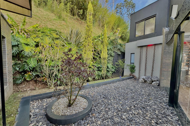 Casa de 3 alcobas en venta en El Poblado, Medellín, 412 m² · foto 6 de 20