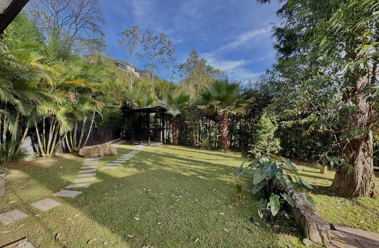 Casa de 3 alcobas en venta en El Poblado, Medellín, 412 m² · foto 7 de 20