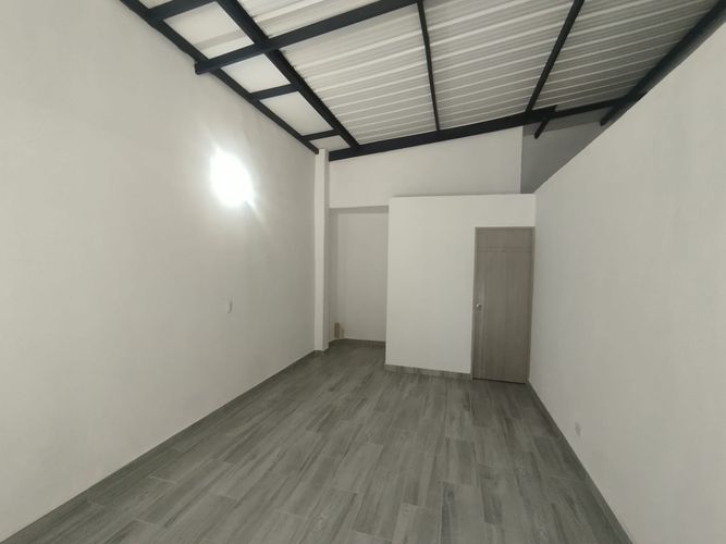 Local en arriendo en Señorial, Envigado, 28 m² · foto 3 de 11