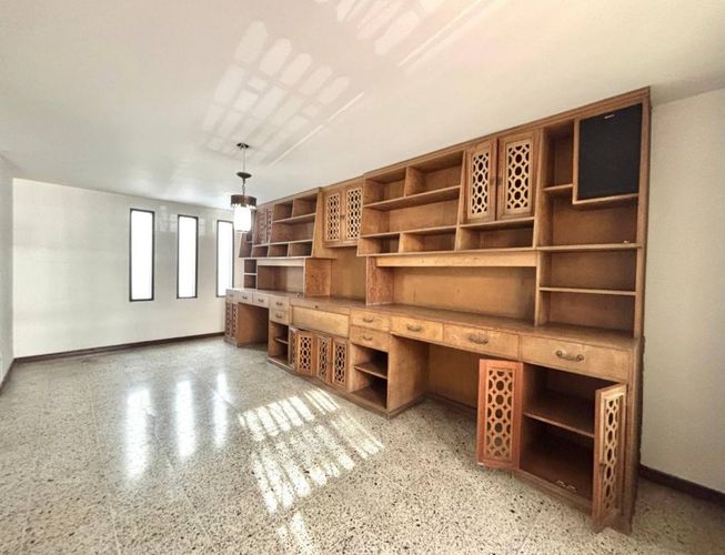 Casa de 3 alcobas en venta en Conquistadores, Medellín, 350 m² · foto 11 de 23