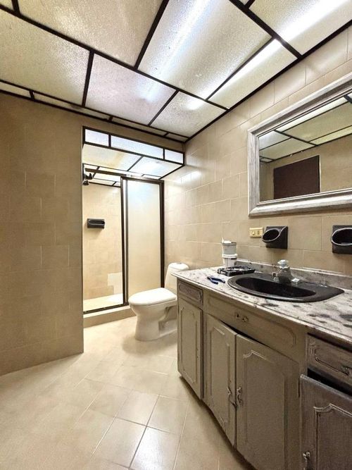 Casa de 3 alcobas en venta en Conquistadores, Medellín, 350 m² · foto 14 de 23