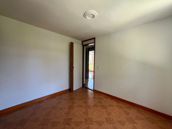 Apartamento de 3 alcobas en arriendo en El Poblado, Medellín, 84 m² · foto 9 de 18
