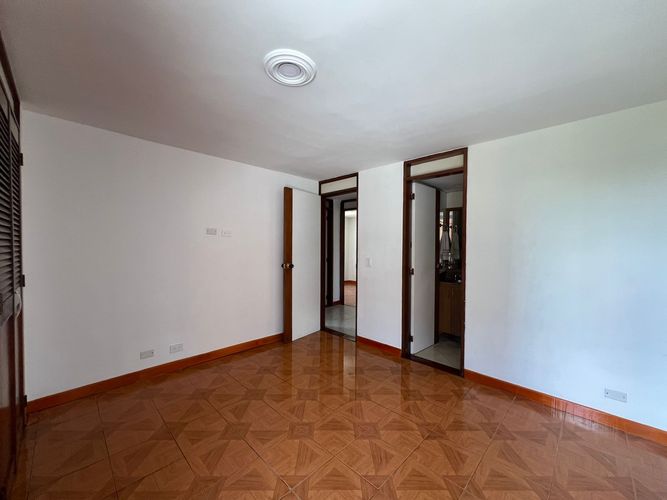 Apartamento de 3 alcobas en arriendo en El Poblado, Medellín, 84 m² · foto 12 de 18
