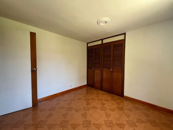 Apartamento de 3 alcobas en arriendo en El Poblado, Medellín, 84 m² · foto 10 de 18