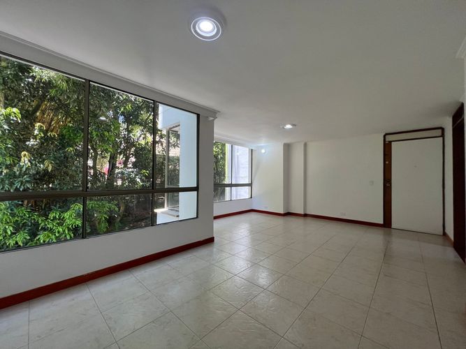 Apartamento de 3 alcobas en arriendo en El Poblado, Medellín, 84 m² · foto 3 de 18