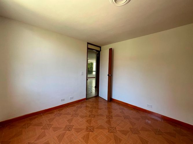 Apartamento de 3 alcobas en arriendo en El Poblado, Medellín, 84 m² · foto 15 de 18