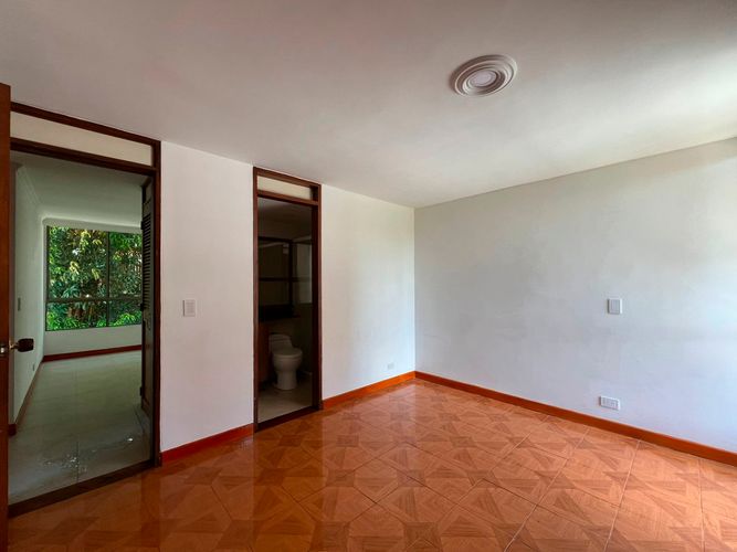 Apartamento de 3 alcobas en arriendo en El Poblado, Medellín, 84 m² · foto 16 de 18