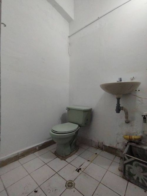 Local en arriendo en El Chagualo, Medellín, 30 m² · foto 7 de 11