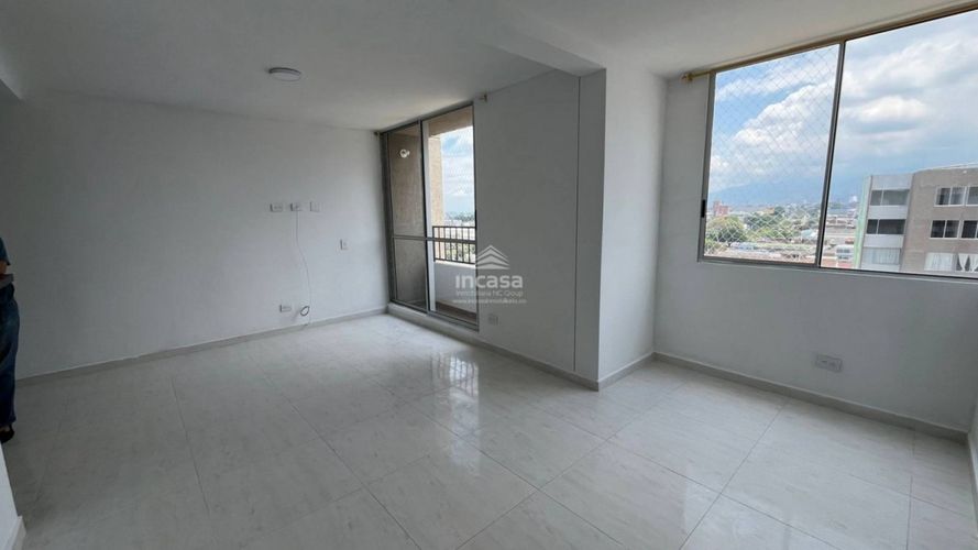 Apartamento de 2 alcobas en venta en Salomia, Cali, 55 m² · foto 2 de 13