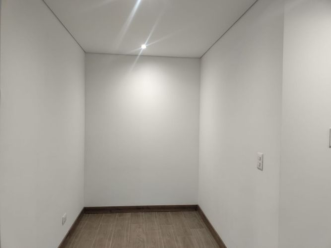 Apartamento de 1 alcoba en venta en El Poblado, Medellín, 79 m² · foto 12 de 14