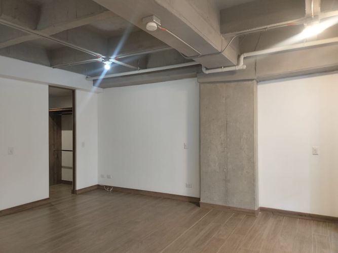 Apartamento de 1 alcoba en venta en El Poblado, Medellín, 79 m² · foto 11 de 14