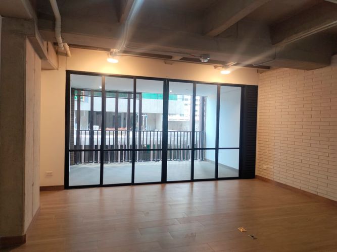 Apartamento de 1 alcoba en venta en El Poblado, Medellín, 79 m² · foto 2 de 14