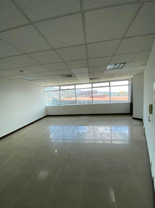 Oficina en arriendo en Santa Monica, Cali, 45 m² · foto 3 de 7