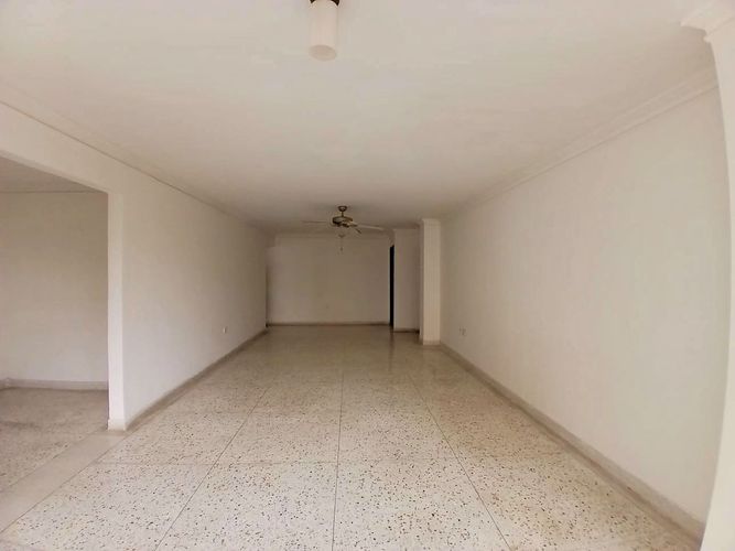 Apartamento de 3 alcobas en venta en Cr. Palmeras De Andalucia, Barranquilla, 138 m² · foto 10 de 24