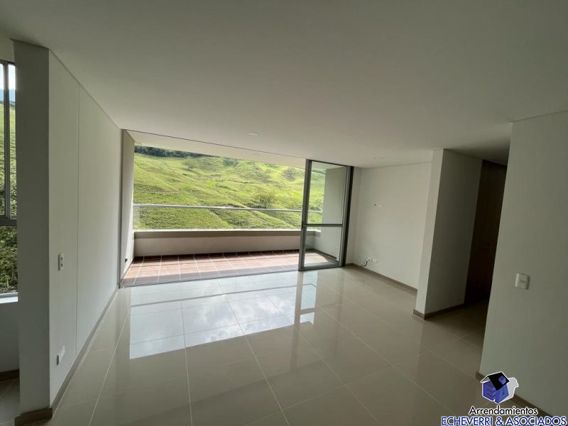 Apartamento en venta en Camino Verde, Envigado · foto 3 de 12