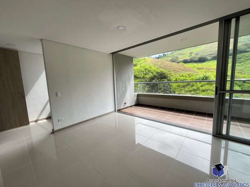 Apartamento en venta en Camino Verde, Envigado · foto 4 de 12