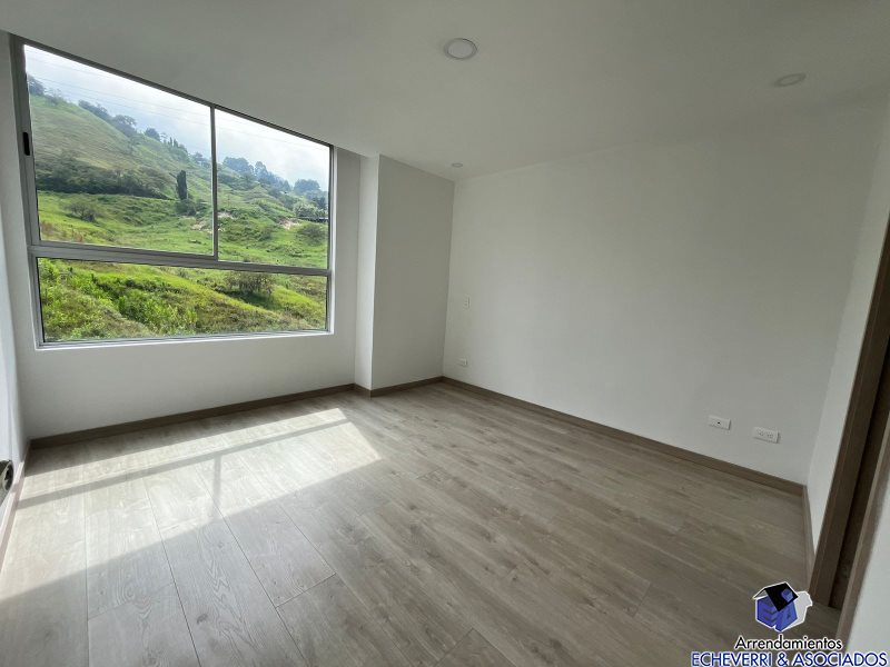 Apartamento en venta en Camino Verde, Envigado · foto 9 de 12