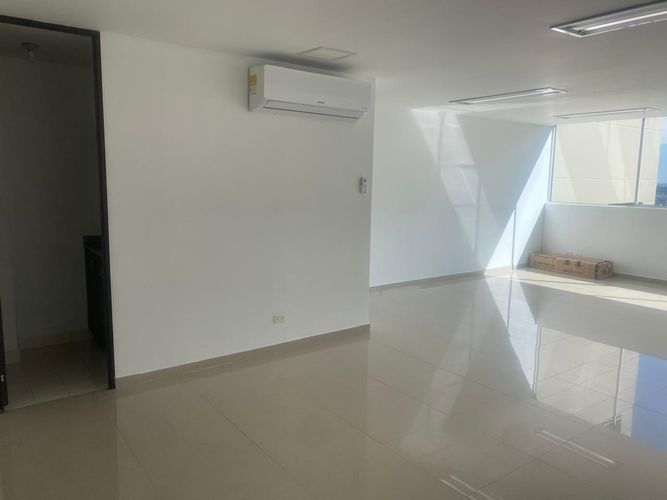 Oficina en arriendo en El Poblado, Medellín, 53 m² · foto 15 de 17
