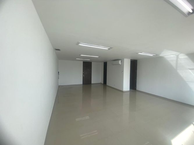 Oficina en arriendo en El Poblado, Medellín, 53 m² · foto 12 de 17