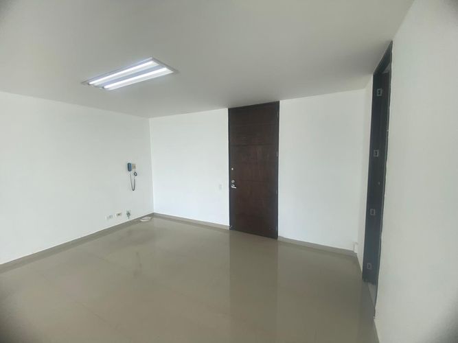 Oficina en arriendo en El Poblado, Medellín, 53 m² · foto 9 de 17
