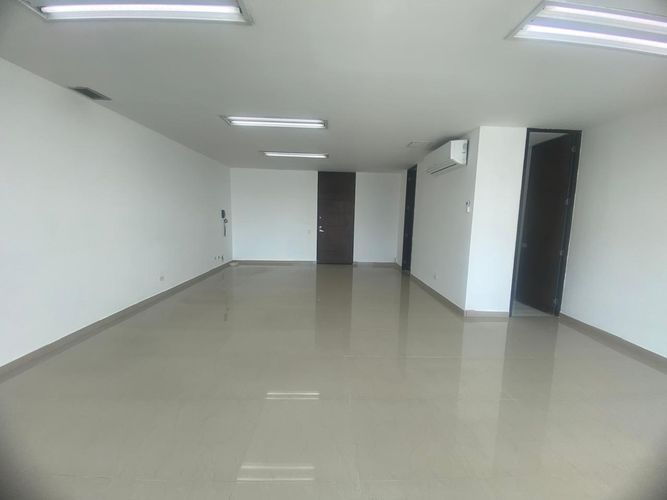 Oficina en arriendo en El Poblado, Medellín, 53 m² · foto 6 de 17