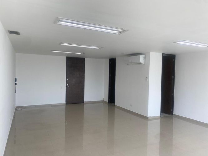 Oficina en arriendo en El Poblado, Medellín, 53 m² · foto 11 de 17