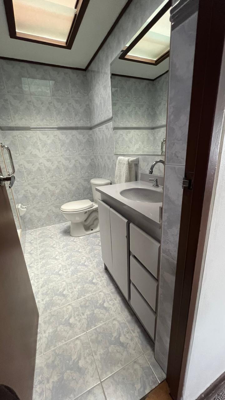 Casa en venta en Las Villas, Bogotá · foto 11 de 23