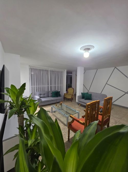 Casa de 5 alcobas en venta en San Joaquin, Medellín, 250 m² · foto 3 de 21