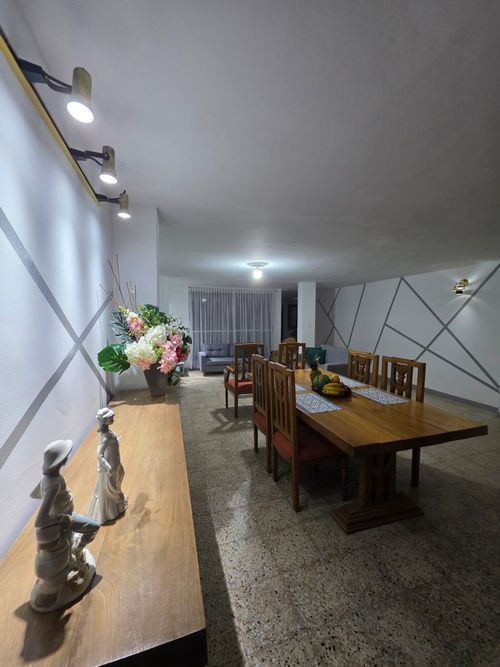 Casa de 5 alcobas en venta en San Joaquin, Medellín, 250 m² · foto 9 de 21