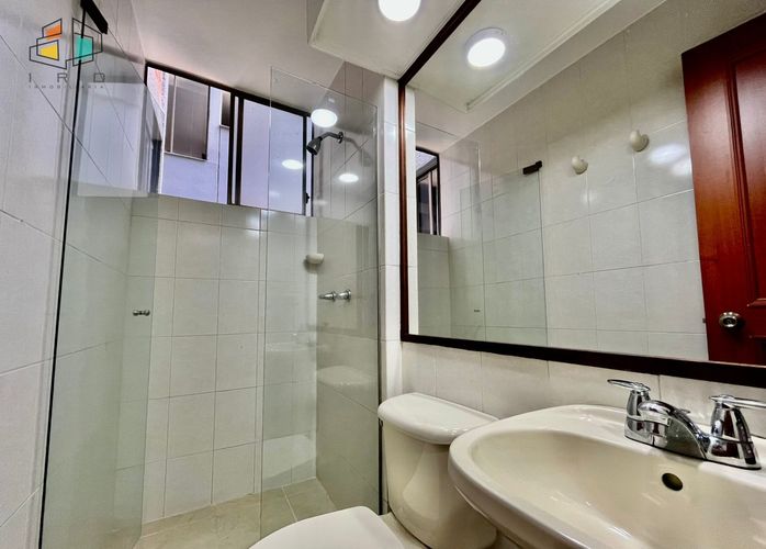 Apartamento de 3 alcobas en arriendo en Los Balsos, Medellín, 93 m² · foto 15 de 24