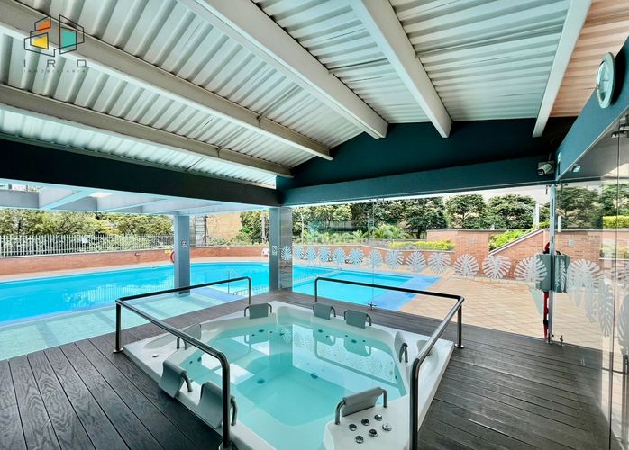 Apartamento de 3 alcobas en arriendo en Los Balsos, Medellín, 93 m² · foto 18 de 24