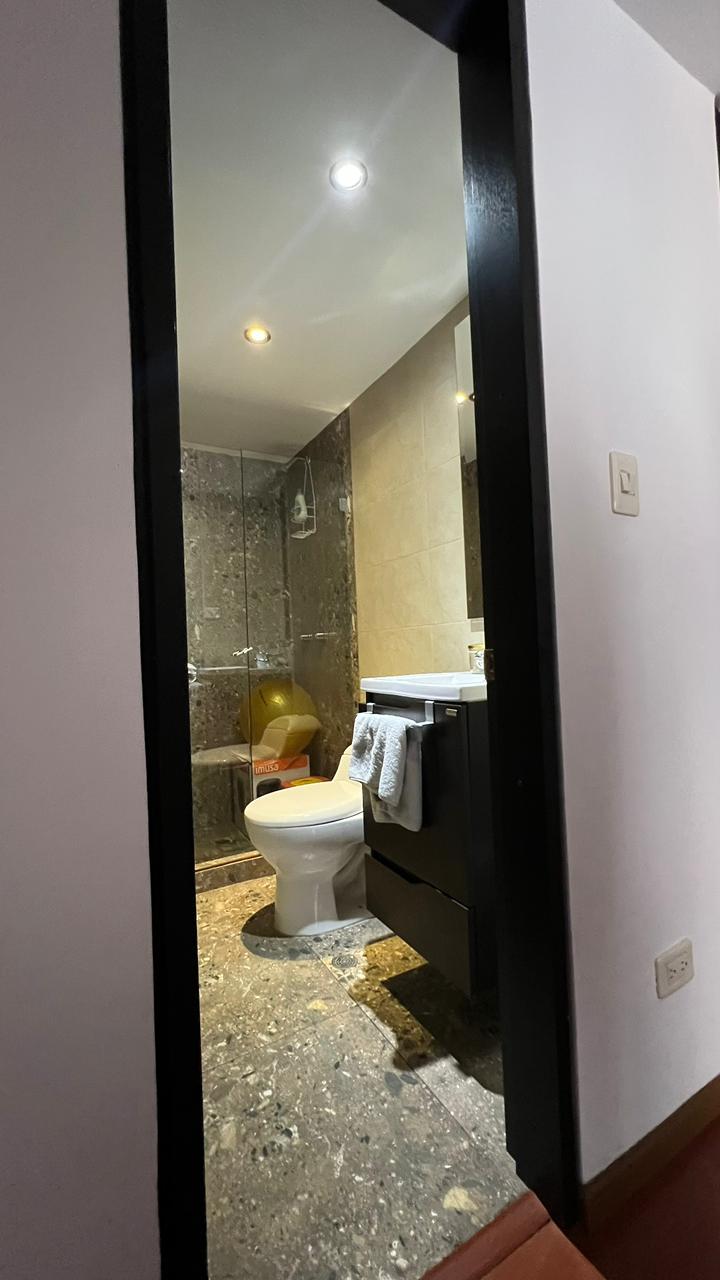 Apartamento en venta en Las Villas, Bogotá · foto 9 de 18