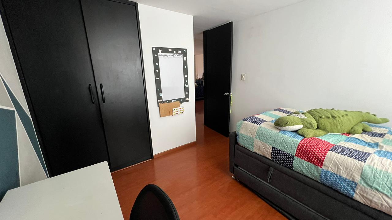 Apartamento en venta en Las Villas, Bogotá · foto 10 de 18