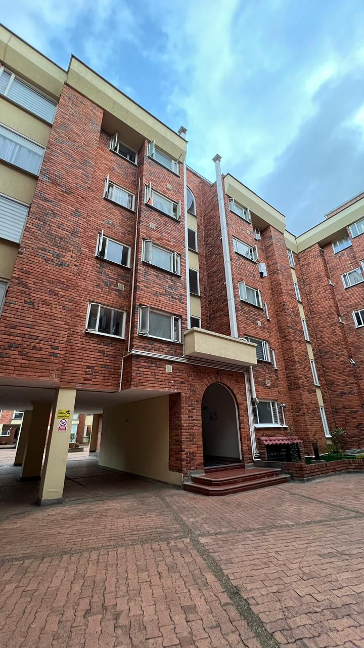 Apartamento en venta en Las Villas, Bogotá · foto 13 de 18