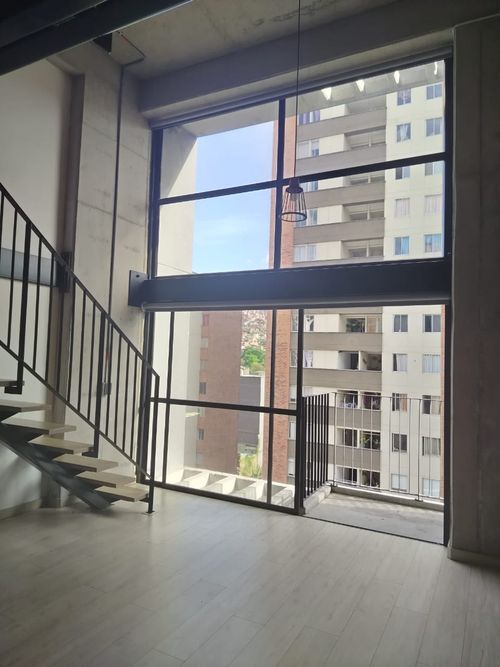 Apartamento de 1 alcoba en arriendo en Bombona No.1, Medellín, 50 m² · foto 5 de 12