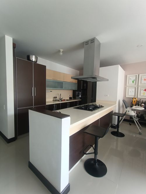 Apartamento de 4 alcobas en venta en Santa Teresita, Cali, 134 m² · foto 7 de 23