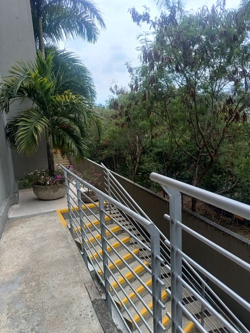 Apartamento de 4 alcobas en venta en Santa Teresita, Cali, 134 m² · foto 21 de 23