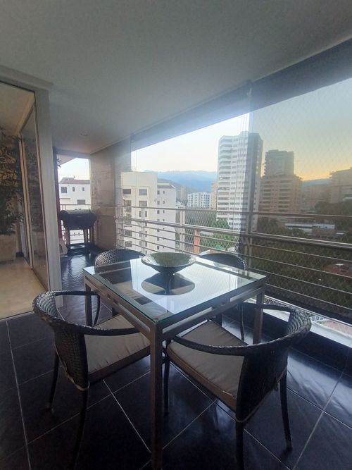 Apartamento de 4 alcobas en venta en Normandia, Cali, 166 m² · foto 3 de 18