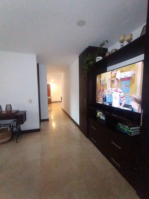 Apartamento de 4 alcobas en venta en Normandia, Cali, 166 m² · foto 4 de 18