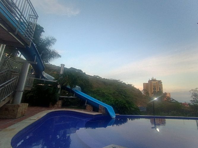 Apartamento de 4 alcobas en venta en Normandia, Cali, 166 m² · foto 5 de 18
