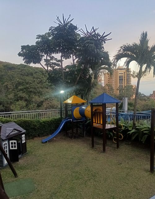 Apartamento de 4 alcobas en venta en Normandia, Cali, 166 m² · foto 14 de 18