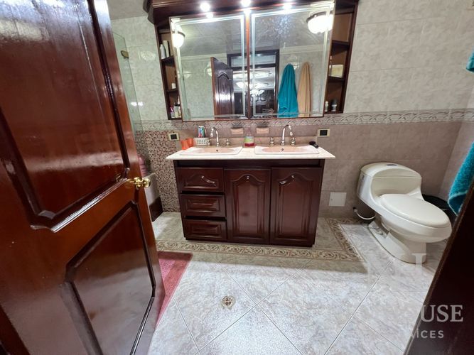 Casa de 7 alcobas en venta en Restrepo, Bogotá, 670 m² · foto 7 de 24