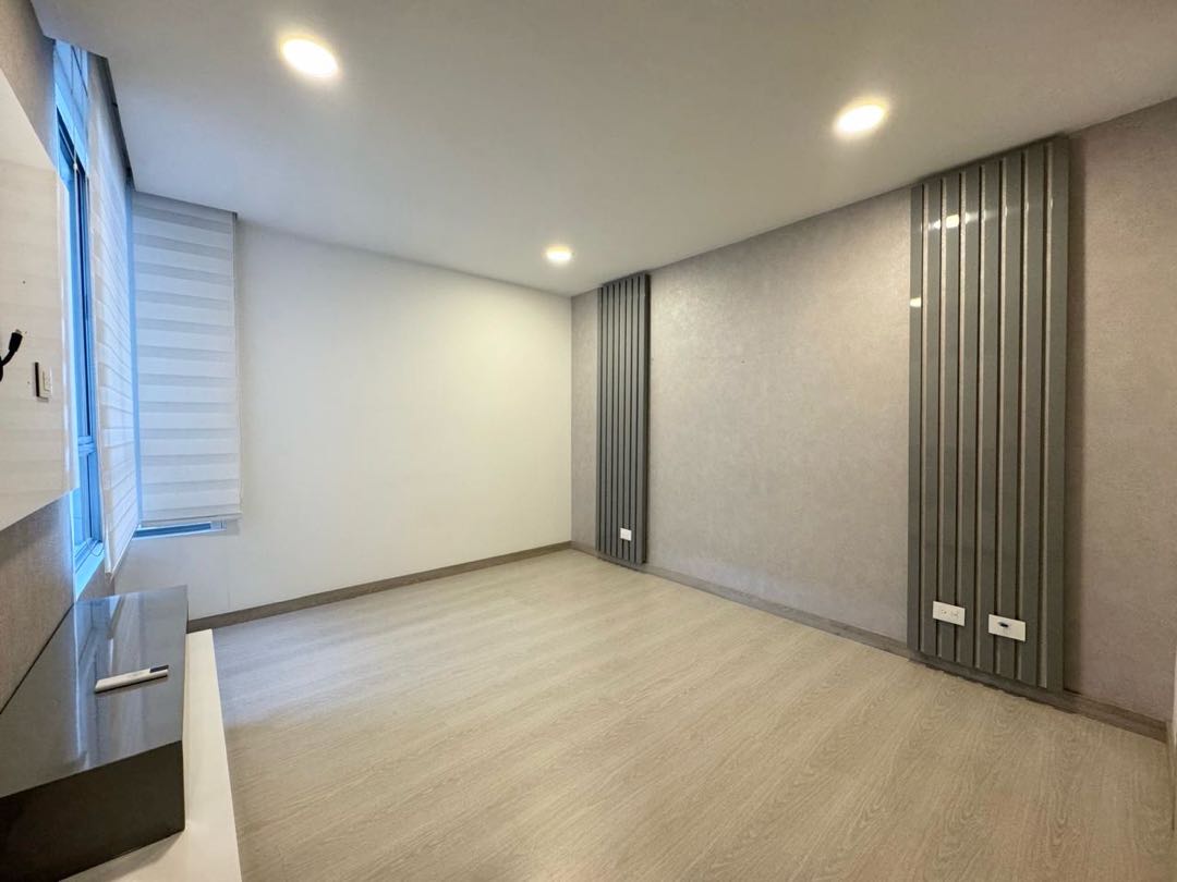 Apartamento en venta en Loma Del Esmeraldal, Envigado · foto 7 de 13