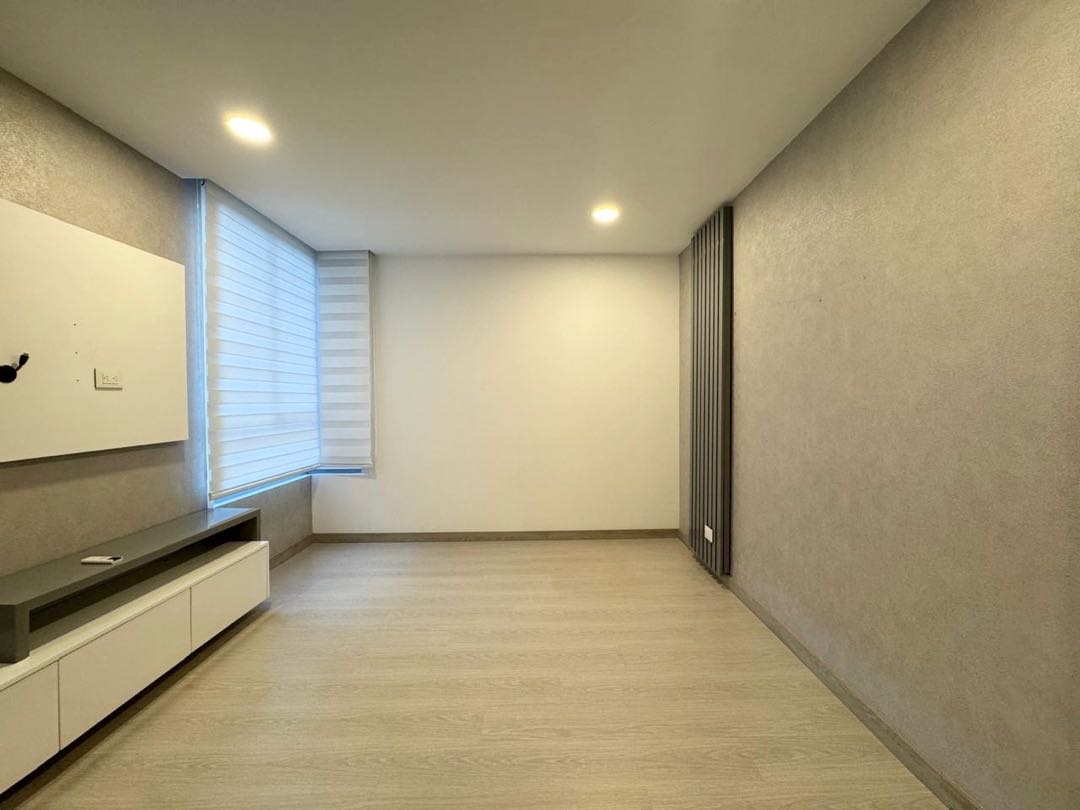 Apartamento en venta en Loma Del Esmeraldal, Envigado · foto 10 de 13